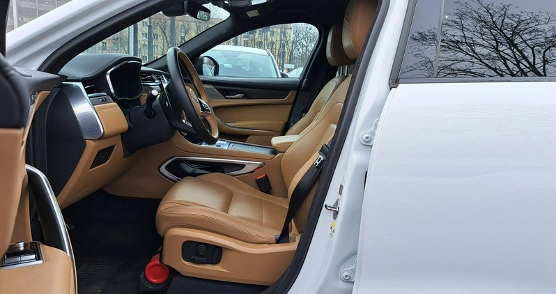 Jaguar F-Pace cena 266500 przebieg: 16785, rok produkcji 2022 z Chociwel małe 704